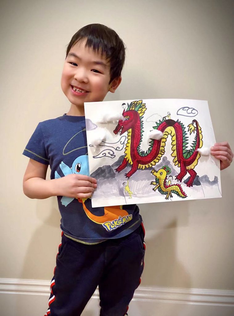  “龙的传人” 用画笔 “牛”转乾坤