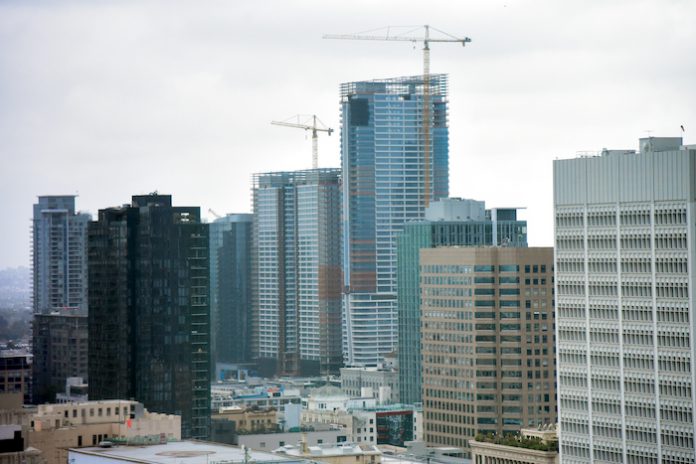 洛杉矶市中心。庞可阳摄