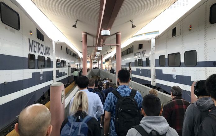 metro 2大都会交通局,火车,