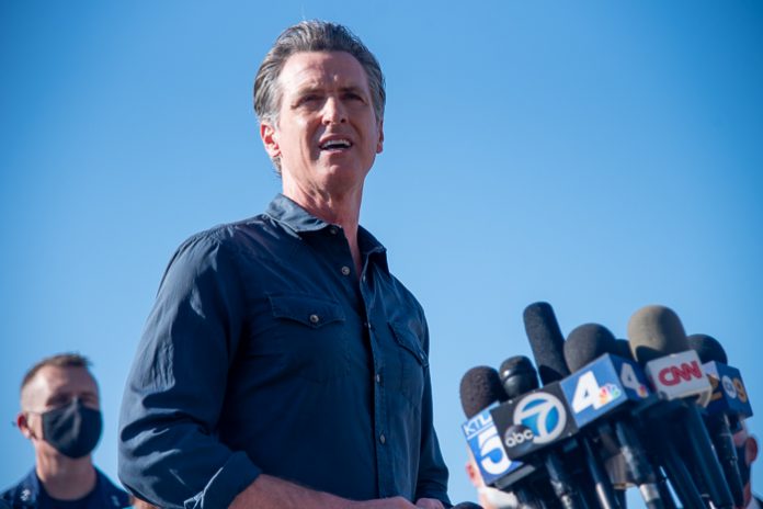 OCoilSpill Gavin Newsom_-18