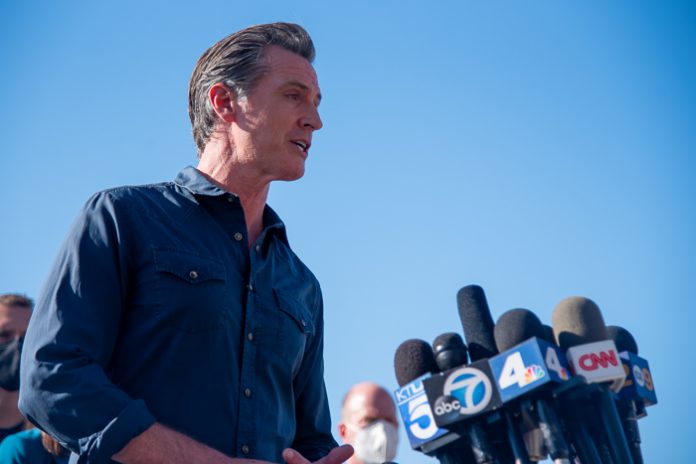 OCoilSpill Gavin Newsom_-5