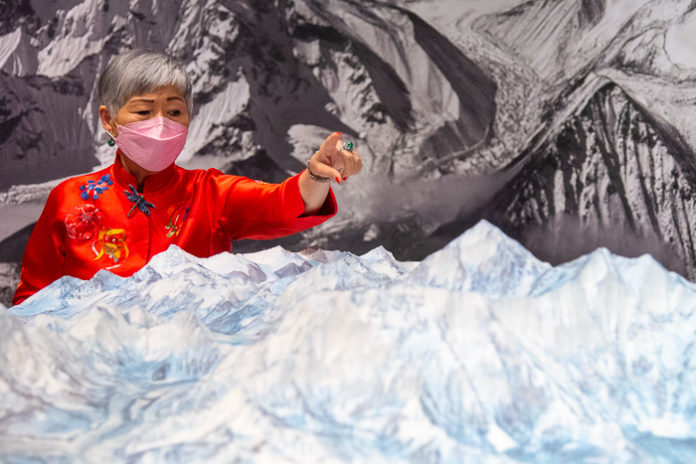 Bowers Everest- Ascent to Glory-15