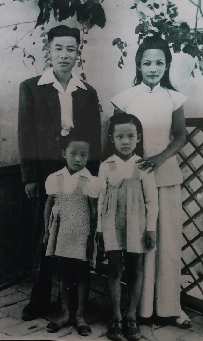 Grandpa and Grandma, Mary and her older sister