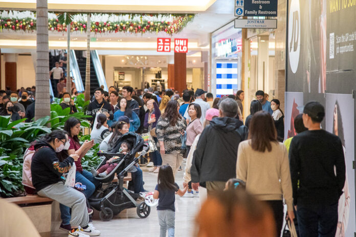 South Coast Plaza Black Friday_-3