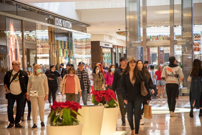 South Coast Plaza Black Friday_-7