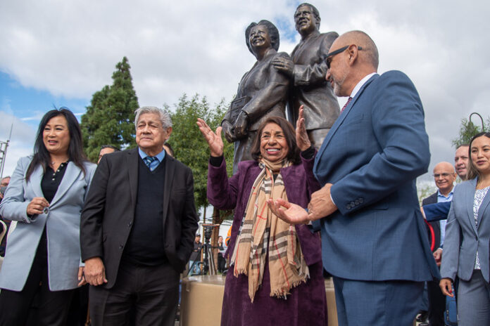 Mendez Tribute Monument Park Westminster-2
