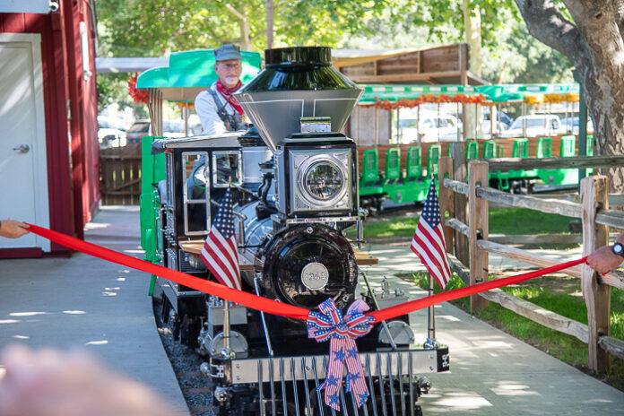 irvine regional parkRailroad gets new Electric train_