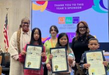 美国西岸艺术设计学院学生获书签设计大赛决赛第一名