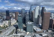 逆势狂飙、连涨15 年!洛杉矶房市韧性惊人